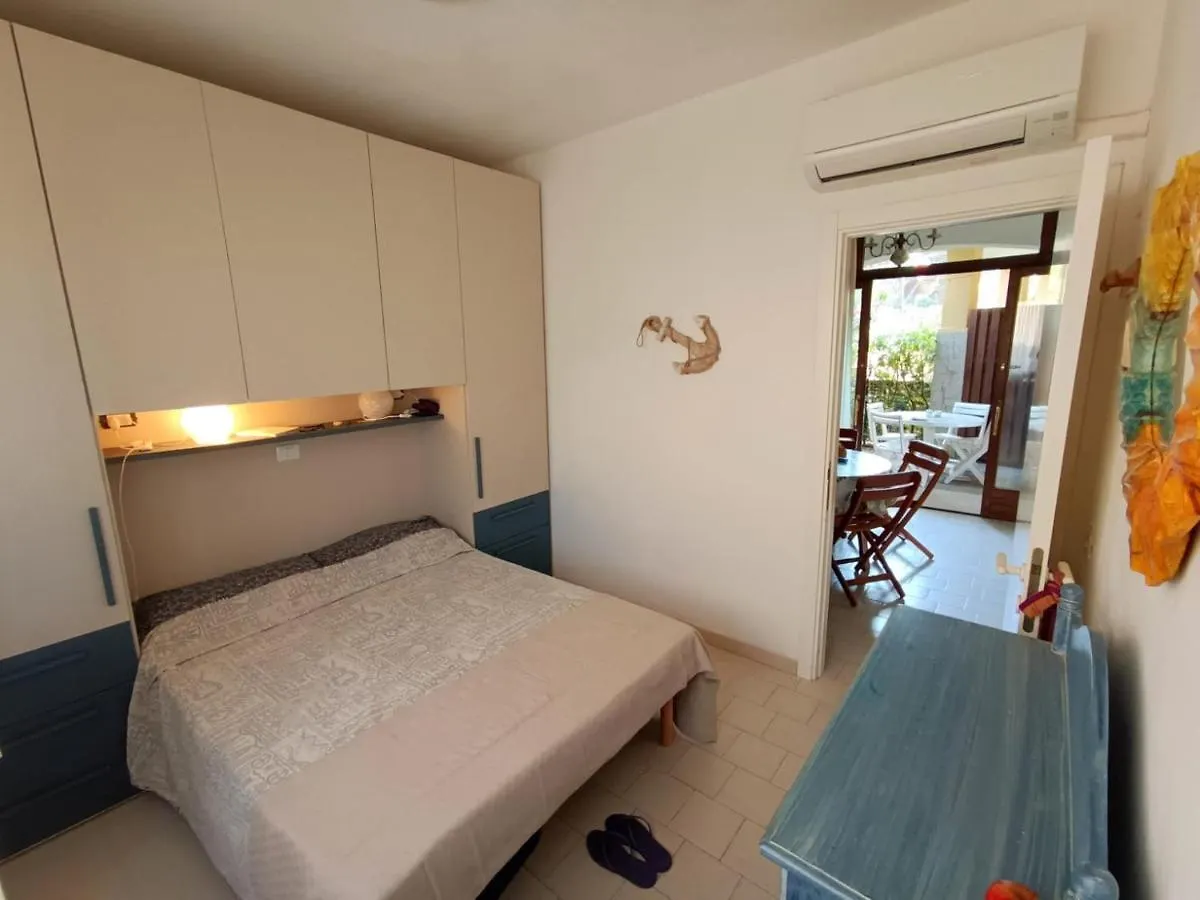 App Casa Dei Pini - Bilocale Villa Capoliveri  Holiday home