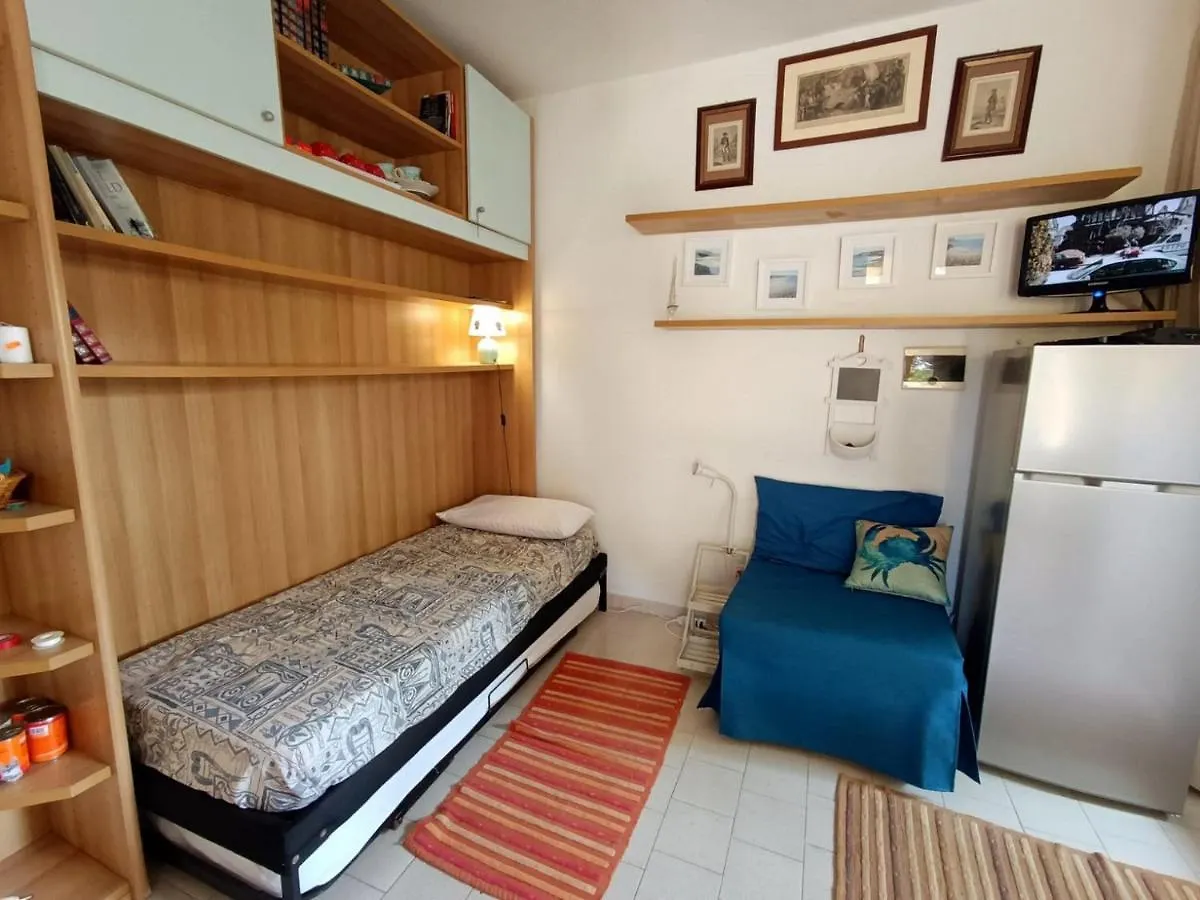 App Casa Dei Pini - Bilocale Villa Capoliveri  Italy